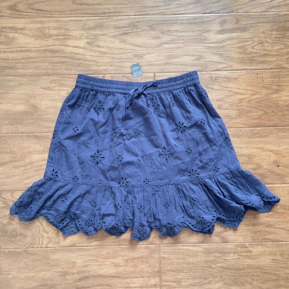 NWT Aerie Skirt Size S Navy Blue Ruffle Eyelet Lace Lined Elastic Tie Waist